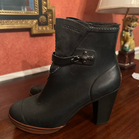 Sorel high heel adjustable rain boot - Picture 7 of 9